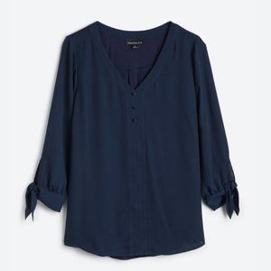 Fortune + Ivy (StitchFix) Collyn Mixed Material Blouse, Navy, NWT, Sz S